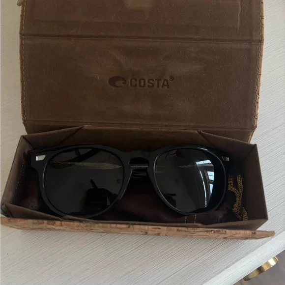 Costa | Accessories | Costa Black Sunglasses With Brown Case  display picture 2